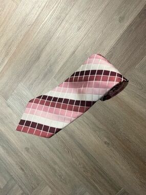 Vintage Giorgio Armani Silk Windowpane Check Tie 60"L Burgundy Pink Italy Classy